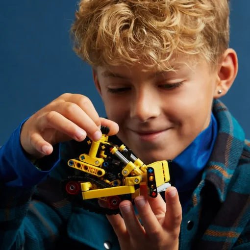 LEGO® Tecnich: Buldócer Pesado